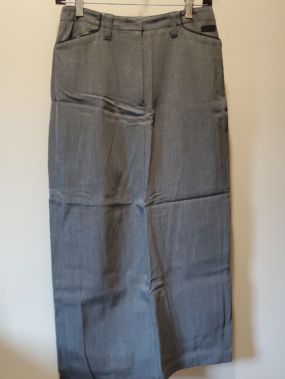 Ralph Lauren Charcoal Gray Knit Skirt - Classic Straight Silhouette
